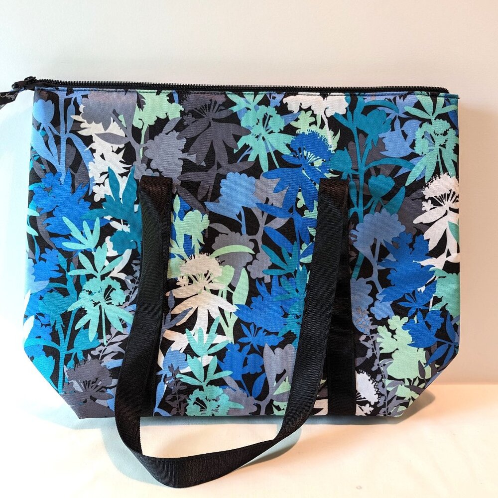 NWOT Vera Bradley Camofloral Insulated Tote Bag